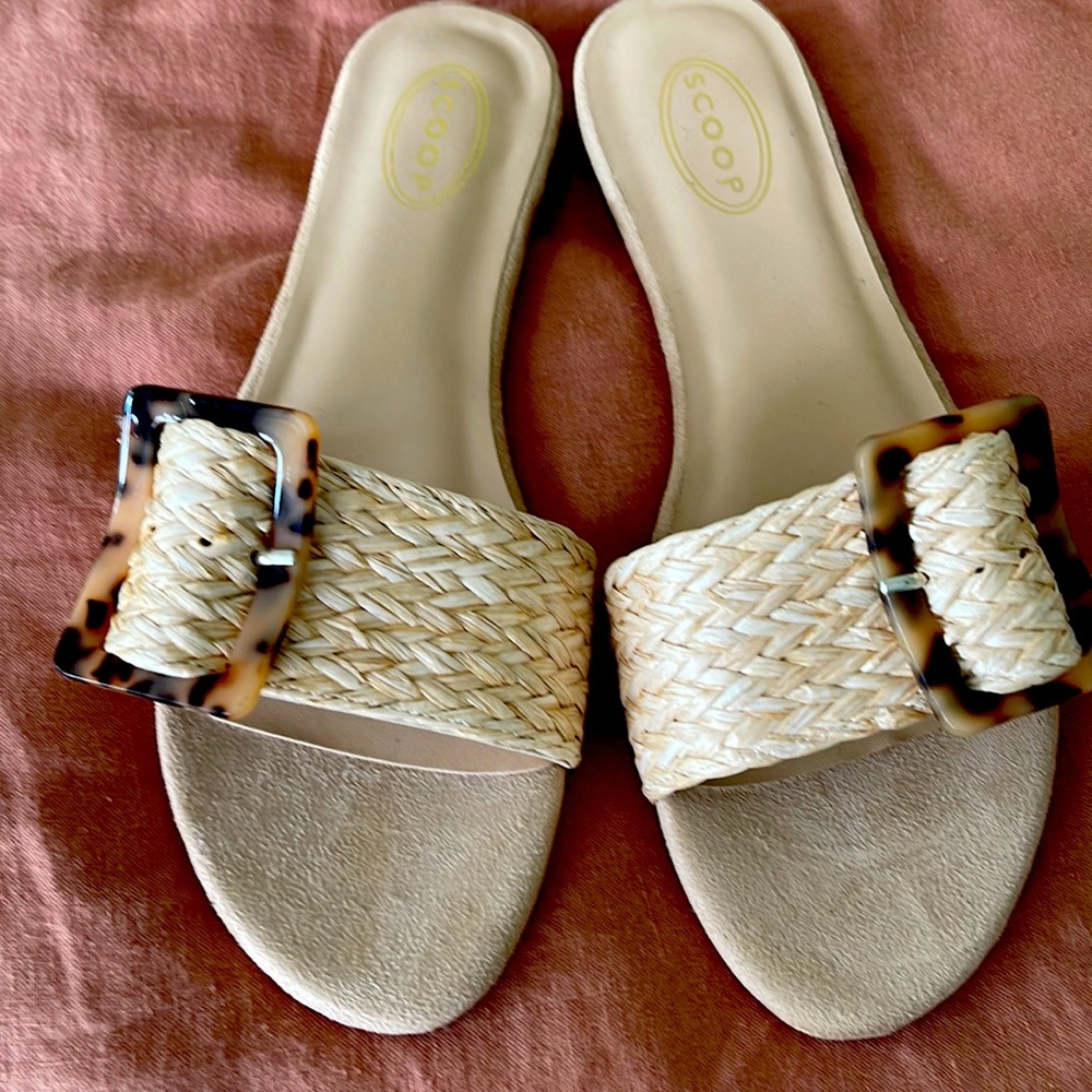 Women's Tan Slide Sandals with Tortoise Buckle